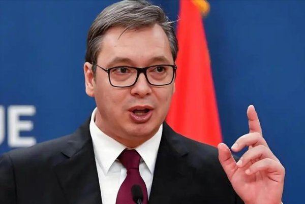 中方伸出援手，武契奇亮出中国导弹，32国没想到，北约时代恐结束